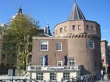 Donderdagmorgen van 10.30 12.30 uur op 3 oktober Gids; Peter van Ruijven Verzamelen: bij de Schreierstoren, op de hoek van de Prins Hendrikkade 94.