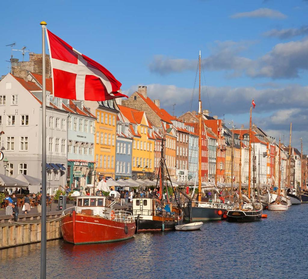 KOPENHAGEN, DENEMARKEN Kopenhagen is de hoofdstad van Denemarken en ligt aan de oostkust van het eiland Seeland (Sjælland) op het eiland Amagar.