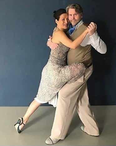 Danslessen Argentijnse tango Wat ons als docenten van Art of Walk het meest inspireert, is dat je bij het tangodansen kan putten uit je eigen creativiteit.