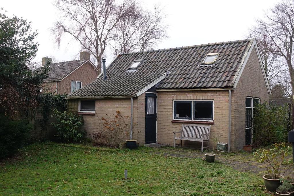 Bij de woning is