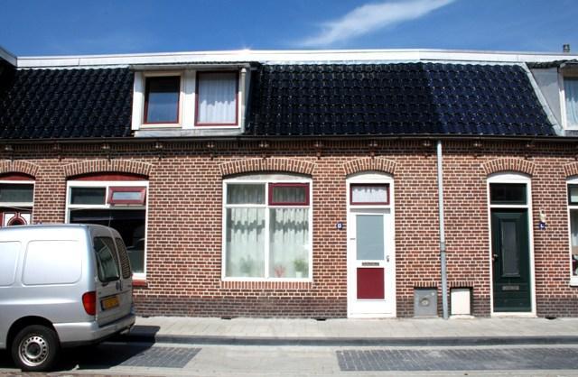 TE KOOP Oranjestraat 13 te Hoogeveen Nette tussenwoning, nabij centrum van Hoogeveen Vraagprijs: