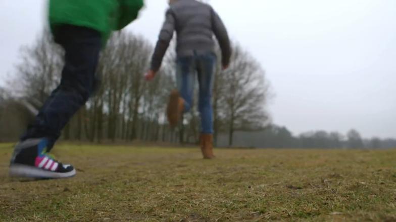 KINDEREN DIE OPVALLEN Kinderen met