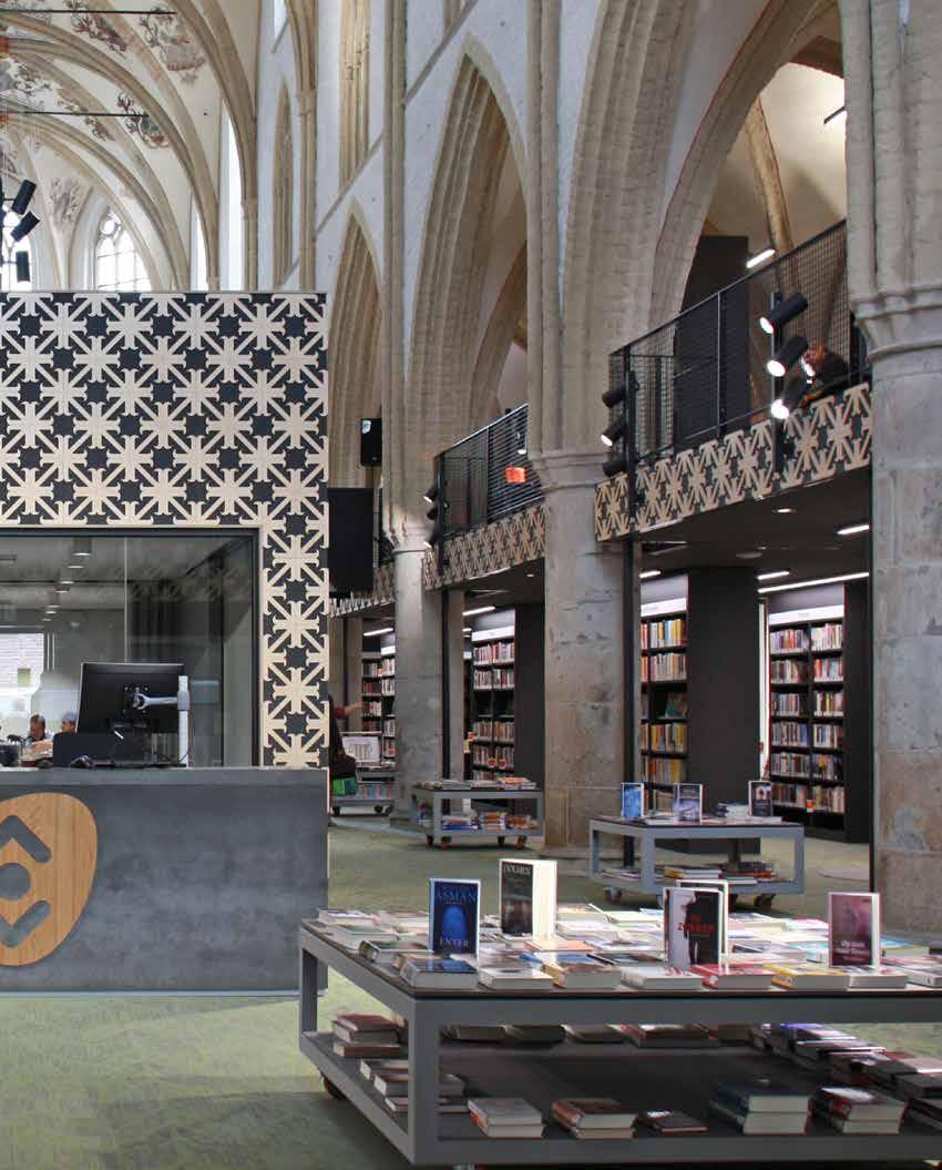 Slimme aanpassing interieur brengt beleving terug Bibliotheek in kerk meer dan louter uitleen boeken Het nieuwe bibliotheekinterieur in de monumentale Broederenkerk te