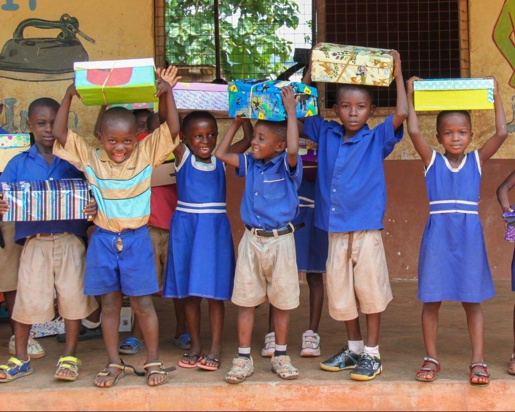 Opening Jeelo: Omgaan met Geld en actie Schoenmaatjes Op dinsdag 23 oktober zijn we gestart met de opening van het Jeelo thema: Omgaan met Geld.