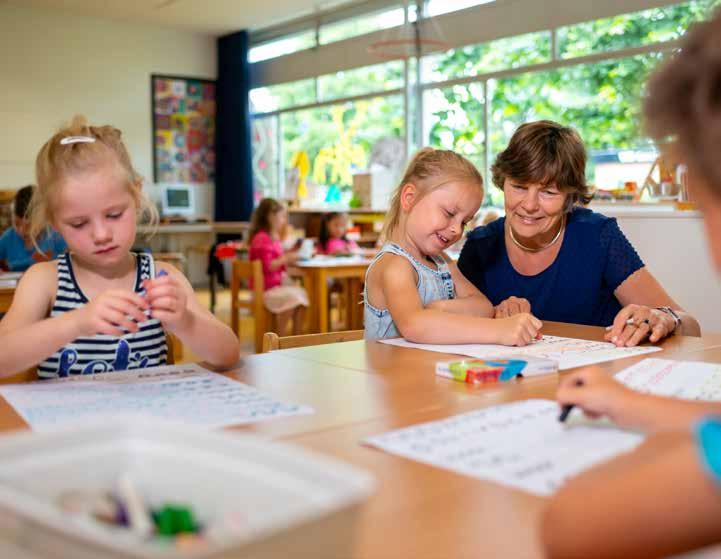 wo-do-vr Ouders en de school Wij dragen met trots het keurmerk Ouderbetrokkenheid 3.0. Wij; dat zijn kinderen, ouders en het team. Samen willen we het beste voor elk kind!