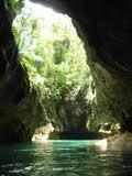 grotten al zwemmend te geraken en terug 45min te wandelen en dezelfde 3 rivieren over te steken.