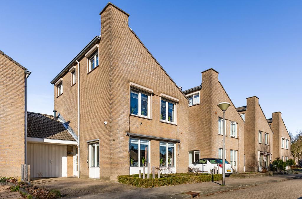 Heerlijk wonen EINDHOVEN Hondsruglaan 92 vraagprijs 475.