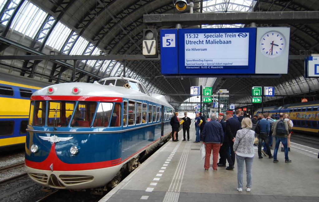 NS 20, de Kameel in Amsterdam Centraal (foto: R.T.A.) Programmawijzigingen Raadpleeg regelmatig www.nvbs.com/gooi; hierop vindt u altijd het meest actuele programma van de NVBS-afdeling t Gooi.