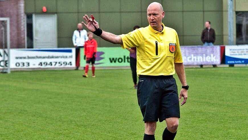 Oostkampse refs gaan internationaal. Eind vorig seizoen mochten onze jonge refs al de finales van de provinciale en nationale jeugd cup fluiten. Ditmaal gingen ze zelfs de internationale tour op!