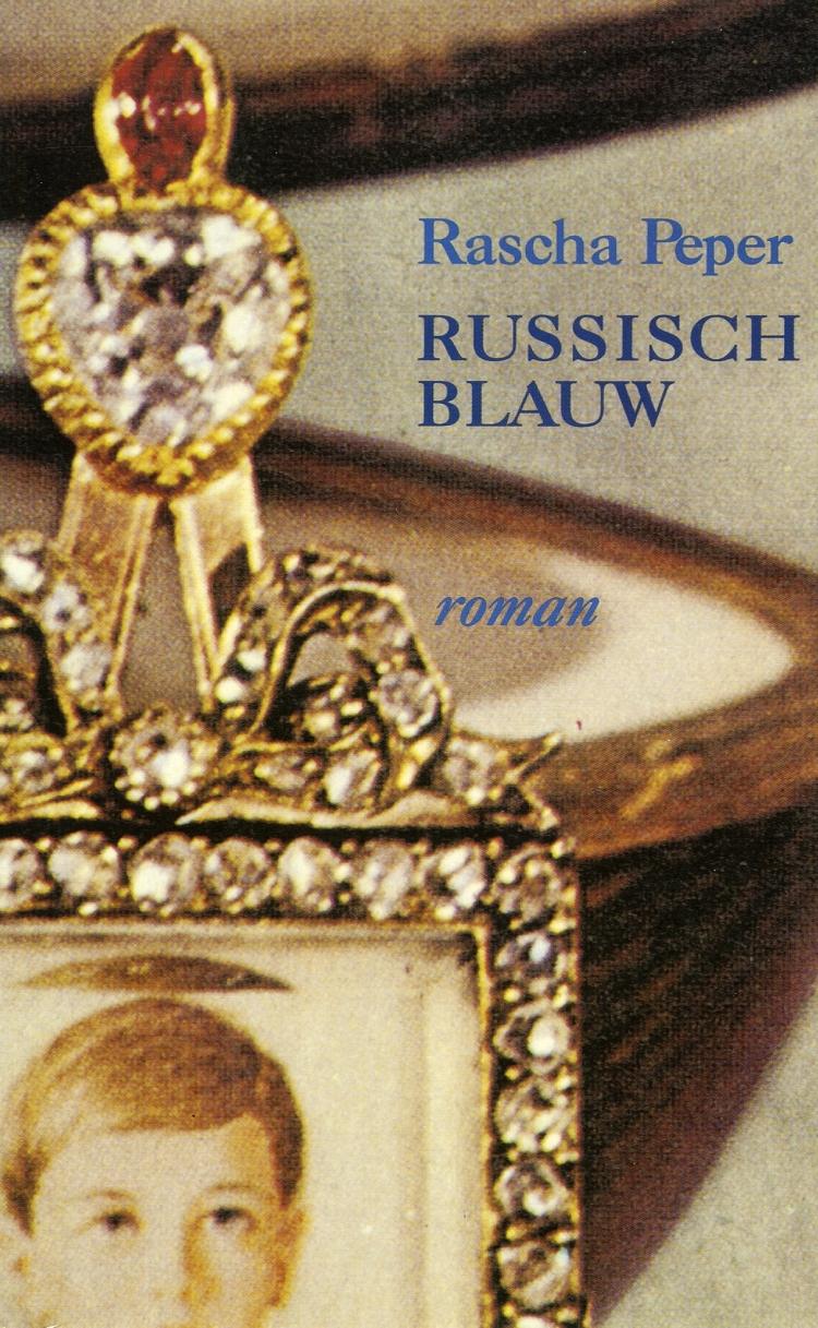 Ik heb dit boek gekozen, omdat het er best nieuw uitziet en dat trekt mij meer aan dan een boek dat er heel oud uitziet. Ik heb het ook gekozen, omdat de titel wel heel mooi is: Russisch blauw.