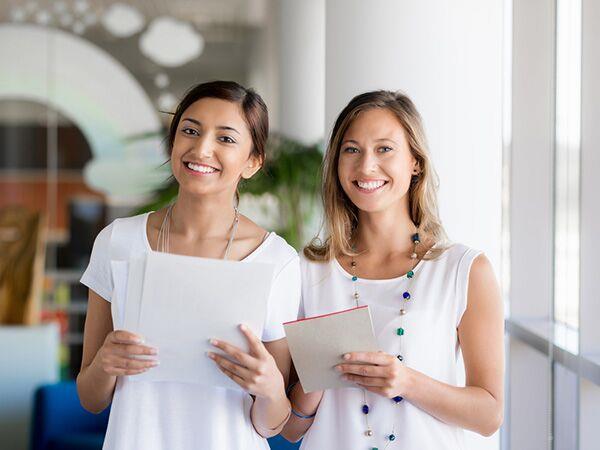 Workshop Snellezen Snellezen, in minder tijd meer informatie verwerken Hoeveel lees jij tijdens een werkdag? Denk eens goed na?