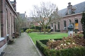 De commissie adviseert aan de gemeente Zutphen na analyse van de cultuurhistorische waarden een stedenbouwkundige notitie te maken waarin de belangrijkste cultuurhistorische randvoorwaarden worden