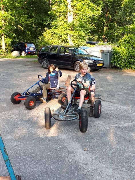 Slottoneel: Vrijdag 28 juni is het slottoneel, de kinderen zijn vanaf 12.30 uur vrij en moeten om 18.45 uur weer in de Beun zijn.