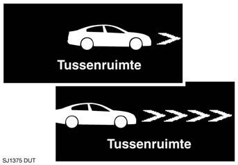 Adaptieve cruise control U kunt de gevoeligheid van het naderingsalarm alleen instellen wanneer de ACC is uitgeschakeld.