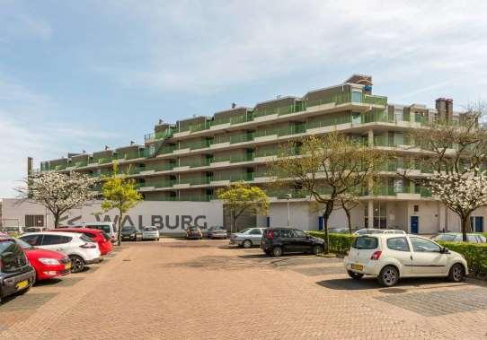 3-kamer appartement met een zonnig balkon, een berging in de onderbouw, 2 slaapkamers en een verzorgde badkamer met