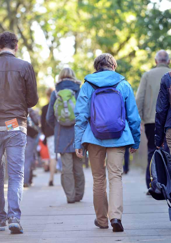 2 NATUURWANDELINGEN VINDERHOUTSE BOSSEN, BOURGOYEN-OSSEMEERSEN & GENTBRUGSE MEERSEN Zin in een aangename wandeling onder leiding van een gids? Kies er eentje uit of doe ze alle drie mee.