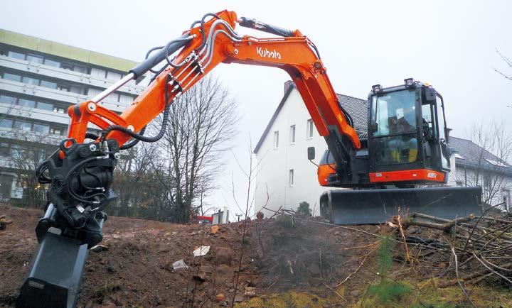 Als de bedieningshendels meer Originele Kubota dieselmotor met CRS en roetfilter Voorzien van coon-rail systeem en een roetfilter, voldoet de V3307 direct ingespoten Kubota dieselmotor aan de eisen