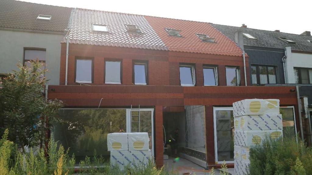 Wat is er te koop? Het project Kluisstraat bestaat uit 2 grote gezinswoningen (type 4/6).