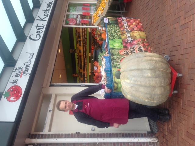 opening van de nieuwe winkel van De Lange in Zwartsluis.