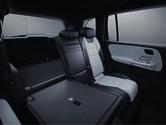 Standaarduitrusting en opties. Interieur Stoelen Achterbankleuning neerklapbaar w compacte auto verandert in een mum van tijd in een minibusje.
