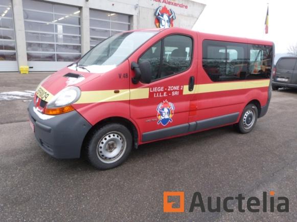 ID : 1251-003 Renault Renault vrachtverkeer (2004-89424 km) Merknaam : Renault Model : Renault Trafic 900,00 Interne verwijzing: V48 Merk: Renault Model: Renault traffic Chassisnummer: