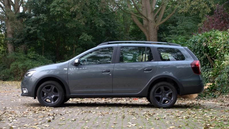 Veel auto, weinig geld Dacia ontwikkeld zijn auto's met een vaste formule: veel auto voor weinig geld.