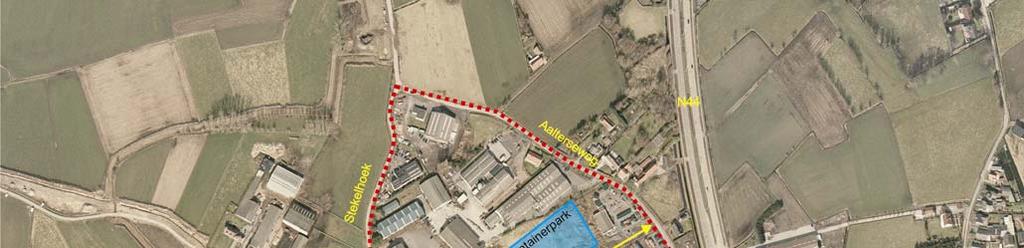 De bewoning in de omgeving van de uitbreiding is miniem (slechts 2 woningen aan de overzijde van de straat). Er wordt gestreefd naar een ruimtelijke concentratie i.p.v. verlinting.