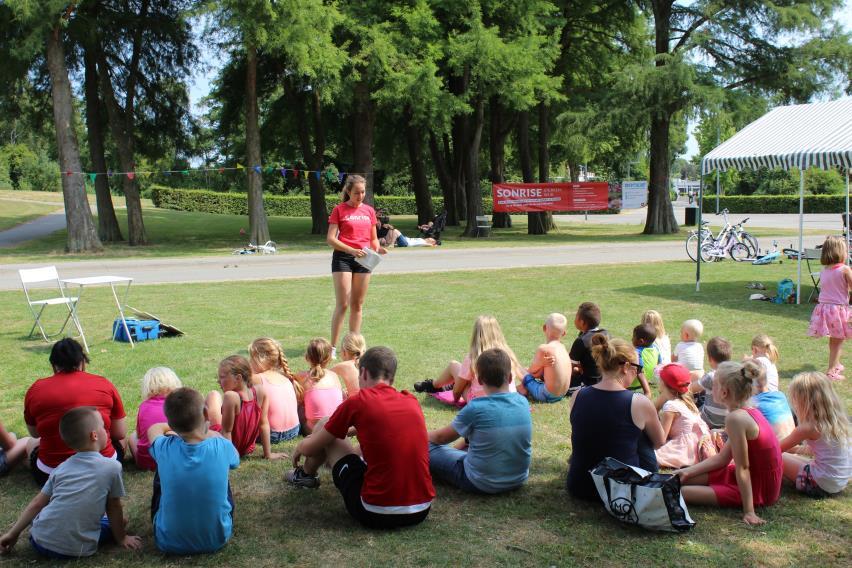 Van harte welkom om langs te komen en/of mee te BBQ'en We zijn te vinden in de Gouden Griffel wijk en