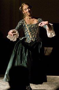Dorothée Wortelboer en haar dansgezelschap laten u kennismaken met enkele barokdansen, die in de achttiende eeuw ook in Thorn werden gedanst.
