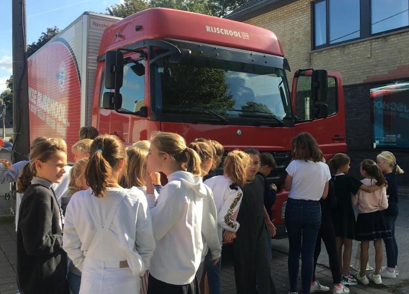 Om onze kinderen veilig te leren deelnemen aan het verkeer, zijn