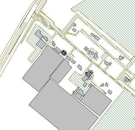 De hoogte van de spoorlijn is gemiddeld circa 5 meter hoger dan het maaiveld ter plaatse van de nieuwbouw. Naast de spoorlijn zijn in het onderzoeksgebied geen relevante verschillen in maaiveldhoogte.