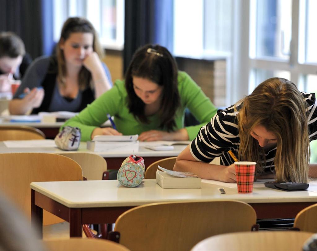 Artikel 35 Beoordeling schoolexamen 1. Het cijfer van het schoolexamen wordt uitgedrukt in een cijfer uit een schaal van cijfers lopende van 1 tot en met 10. 2.