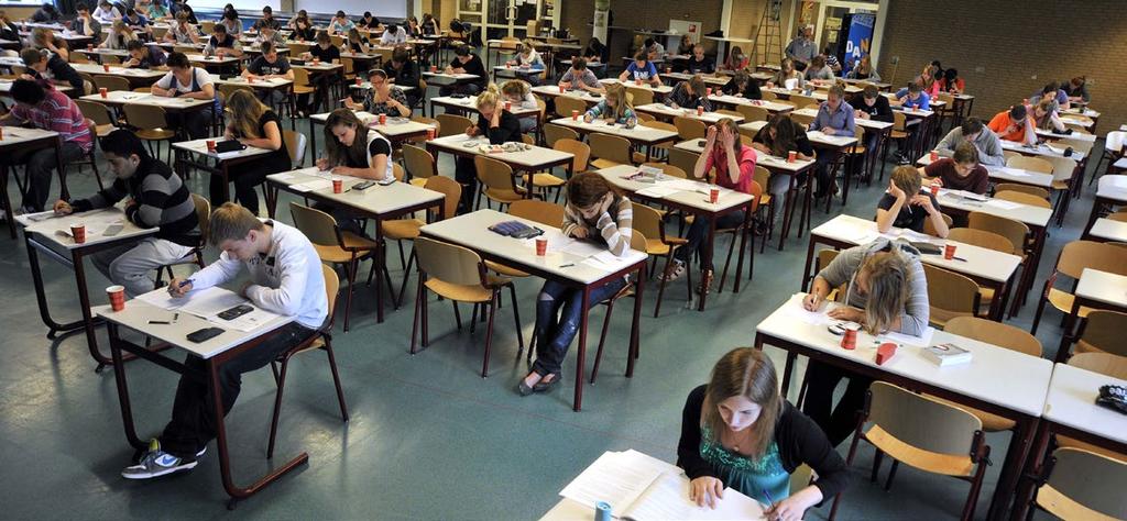 Hoofdstuk 1 Algemeen a. Ter uitvoering van het schoolexamen en het centraal examen omvat dit examenreglement een aantal procedurele, organisatorische en inhoudelijke regelingen. b.