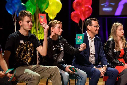 Almere Doe ff Gezond Missie DKJL maakt moeilijke onderwerpen bespreekbaar en biedt kinderen en jongeren een podium om hun stem te laten horen.