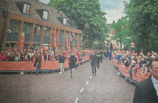 in het Parool in de rubriek Koppen.