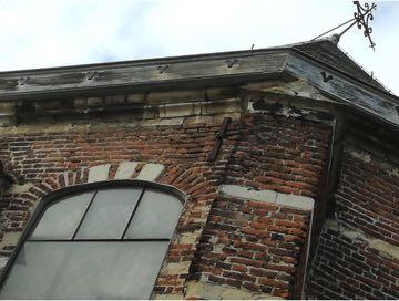 132: Aanzicht van het koor en sacristieaanbouw vanuit het zuiden A.M. CONSULT, Bouwhistorisch vooronderzoek HH. Maria Magdalenakerk.