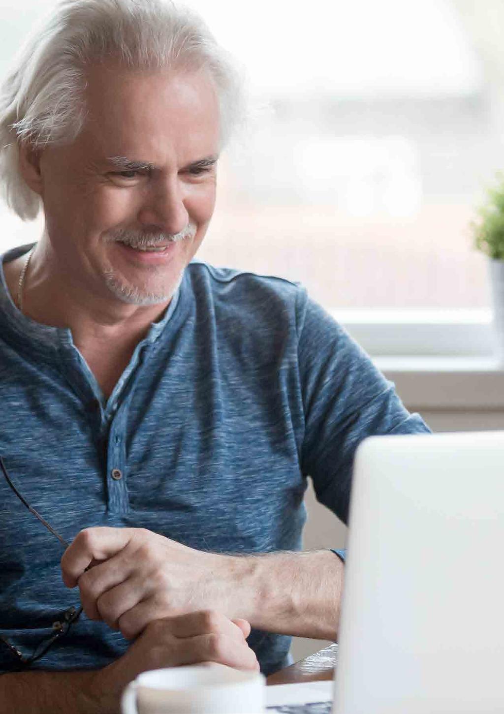 FOTO S? EN DAN? Een foto met uw smartphone of camera is zo gemaakt. Maar dan? Moet er nog iets aangepast worden? Hoe krijg ik de foto s op de PC/laptop en daarna in de goede map? Of in de cloud?