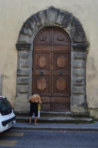 Verder valt er weinig te vertellen, anders dan dat we ons amuseren met de prachtige uniformen van de Italianen. Hier hebben de agenten Keystone cops helmpjes.