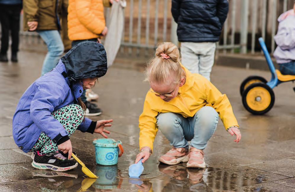 Financiële zaken, GGD & logopedie Financiële zaken, GGD en logopedie Financiën Om alle activiteiten van de ouderraad te kunnen bekostigen wordt een vrijwillige bijdrage gevraagd aan de ouders van