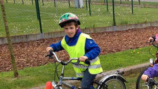 Zwaneven deel aan de STRAPDAG. Een dag waar de auto aan de kant blijft staan. Deze dag gaan duizenden kinderen over gans Vlaanderen stappend of trappend naar school.