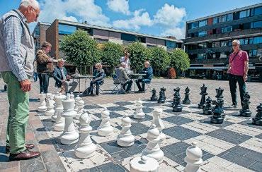 15 juni 2022 De Posthoorn Loosduinen 3 Dag van hun leven: leerlingen van Maris College vliegen boven school! De Bron is er écht voor iedereen Het is er altijd gezellig druk.