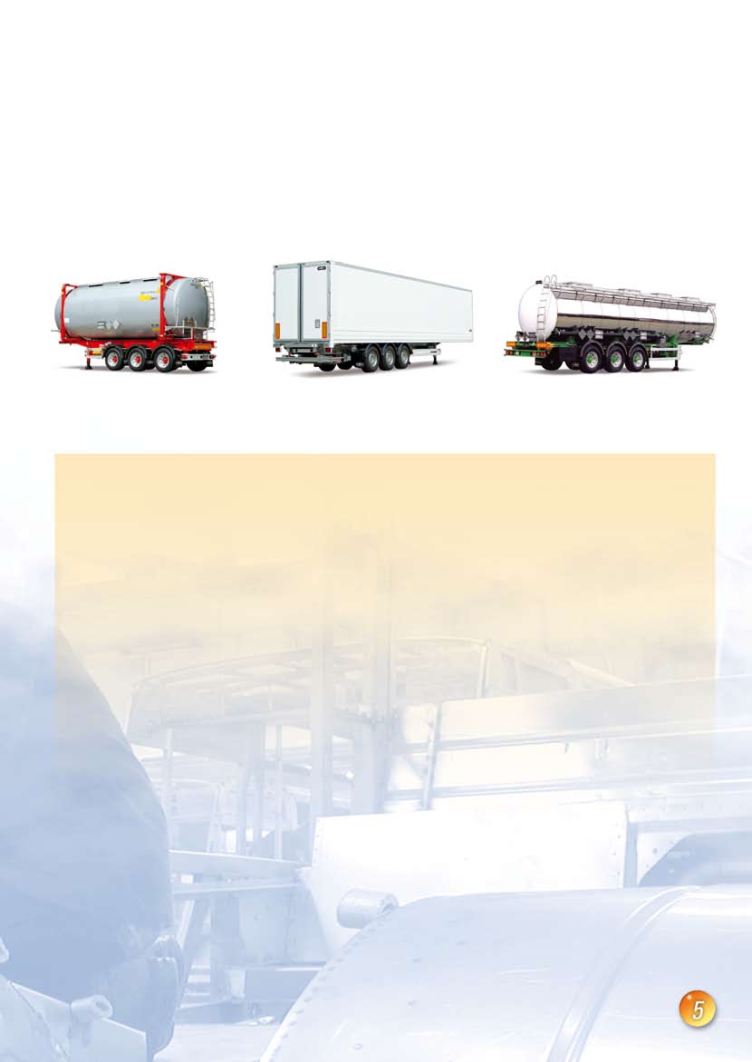Algemene info industriële voertuigen De meest diverse ladingen zoals stukgoederen, poeders, vloeistoffen en gassen worden met industriële voertuigen van Van Hool op hun bestemming gebracht.