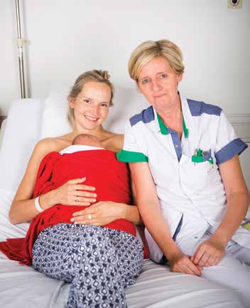 Vincentius ziekenhuis in Antwerpen Met de BB-SOOZE ligt je baby veilig tegen je aan terwijl jij lekker kunt ontspannen en zelfs in slaap kunt vallen.