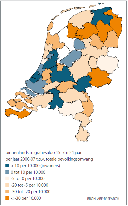 schaalvergroting door, waarbij veel (ondersteunende) functies zich concentreren in centraal gelegen stedelijke gebieden.