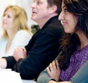 3 Competenties Goed onderwijs vraagt docenten die bekwaam zijn en blijven. Die bekwaamheid wordt uitgedrukt in competenties.