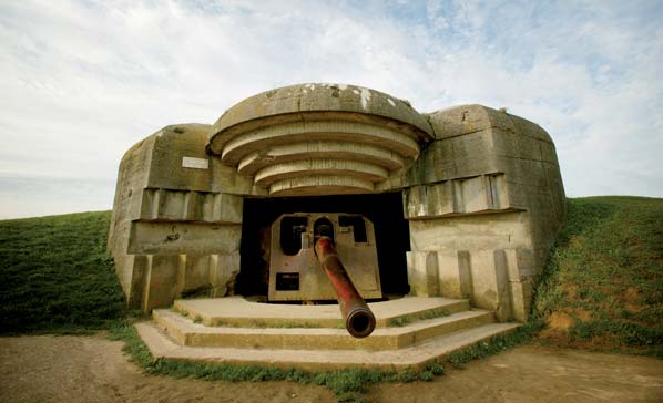 Longues-sur-Mer 11 Atlantische Muur BATTERIE ALLEMANDE DE LONGUES-SUR-MER Longues-sur-Mer!