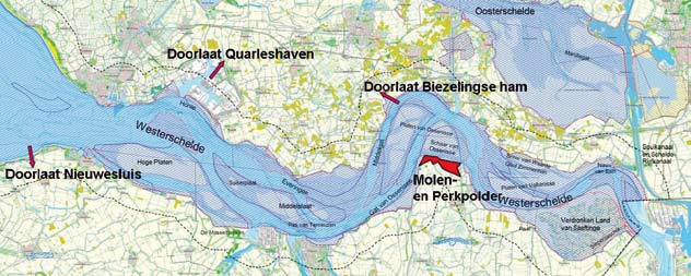 Aan de rand van de Molenpolder liggen drie campings en aan de Scheldezijde ligt een strandje.