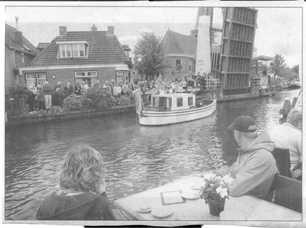 Figuur 32:Boot van hetzelfde type als de onze (ligplaats Warten ) Bereikbaarheid over het land In 1959 veranderde er heel veel: er kwam een pont in het Prinses