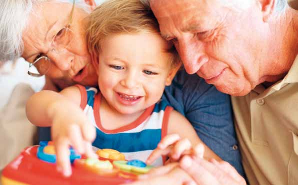 Wie zorgt er anders voor de kleinkinderen en oma in het rusthuis?