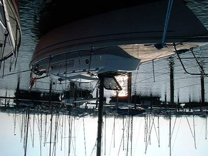 VOORBEREIDING OP DE WINTERSLAAP Of de boot nu in het water blijft of de kant op gaat er moeten voor de grote winterslaap een aantal zaken worden geregeld.